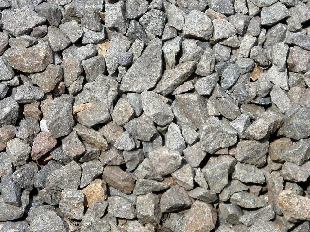 Chipped_Stones_beside_Rail_Tracks