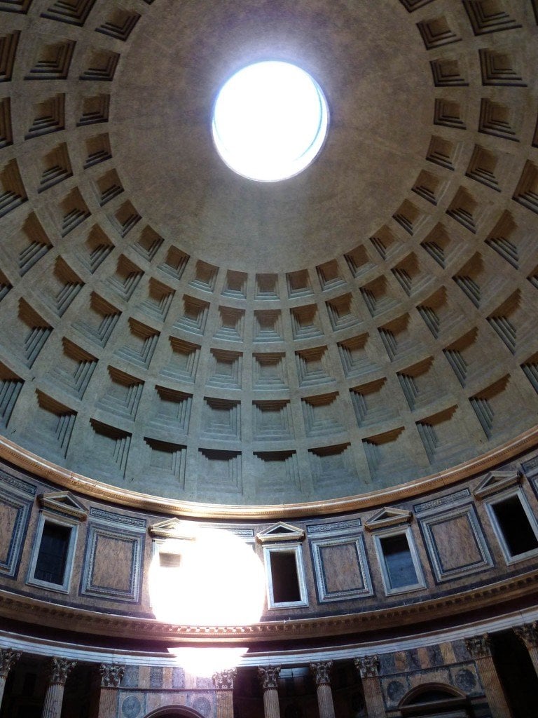 The oculus acts a sundial. Credit: mstecker.com