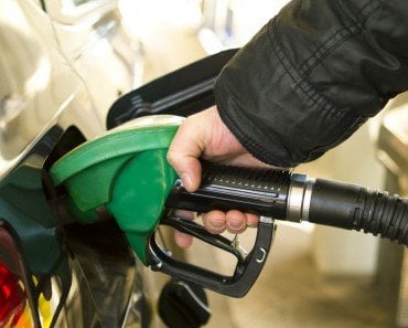 How Does The Gas Pump Automatically Shut Off When The Tank Is Full?