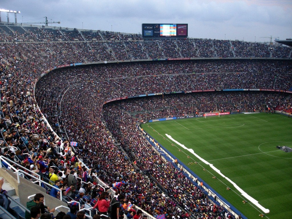 Camp_Nou_-_Interior_(2005)