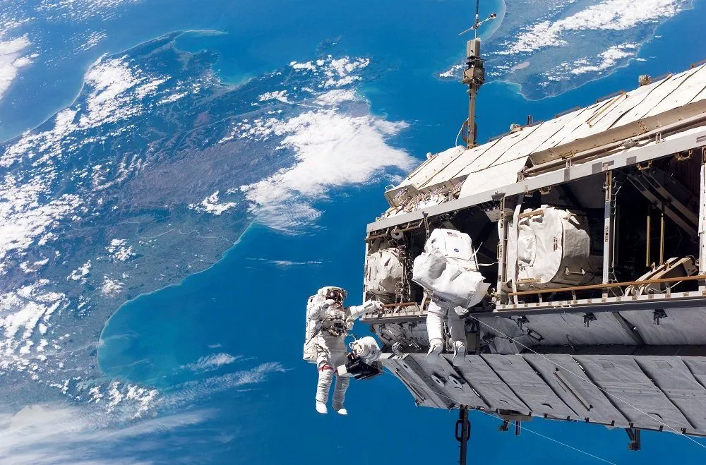 How Are Artificial Satellites Repaired In Space?