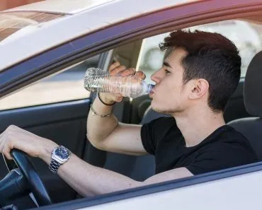 Why Does Traveling Make You Dehydrated?