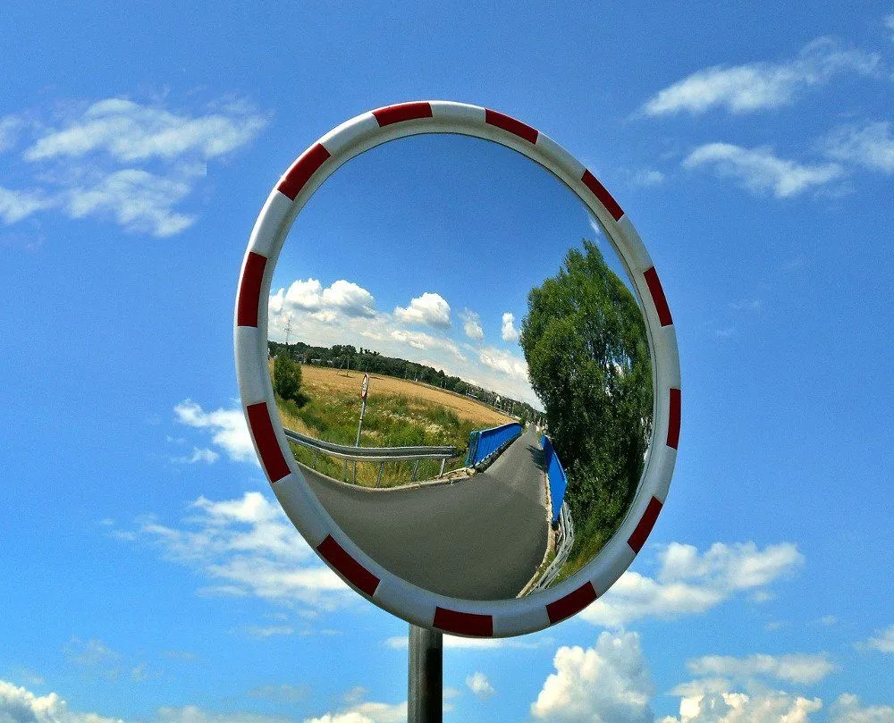 What Would You See If You Stepped Inside A Spherical Mirror?