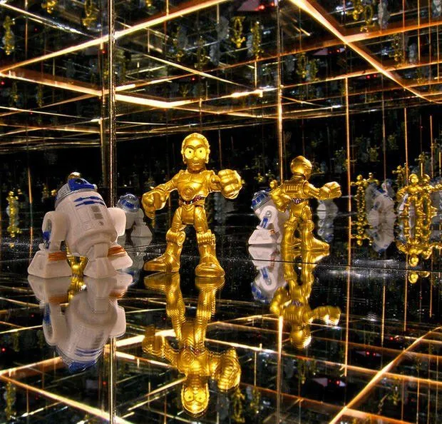 Normal day out for R2D2 and C3PO