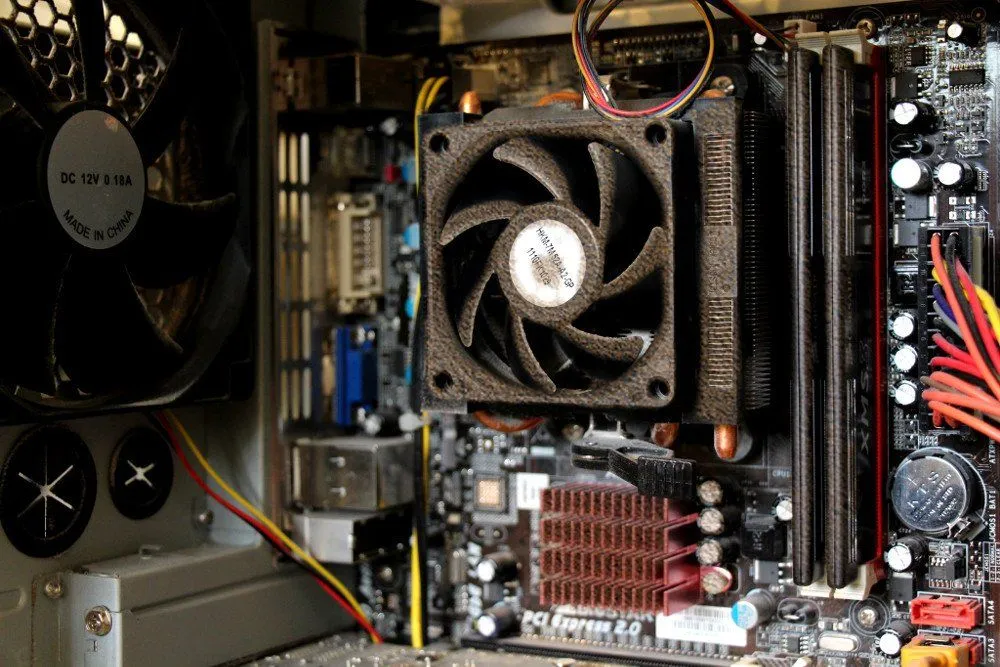 Can Dust Slow Down A PC? How To Clean Computer From Dust?