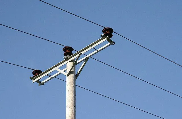Overhead power lines