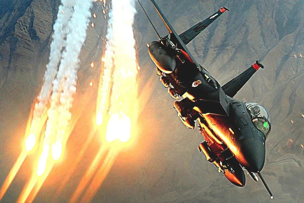 Flare And Chaff: Definition, Working And Simple Explanation