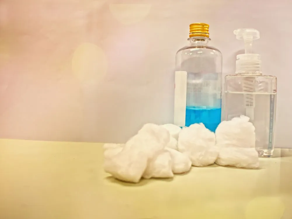 Why Does Hydrogen Peroxide Bubble When It Is Poured On A Skin Cut?