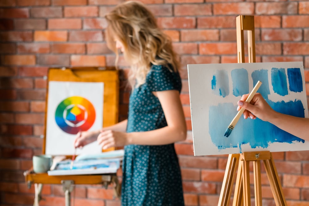 painting art classes. drawings creation. learning to dilute watercolor. teacher and student communication. - Image(Golubovy)s