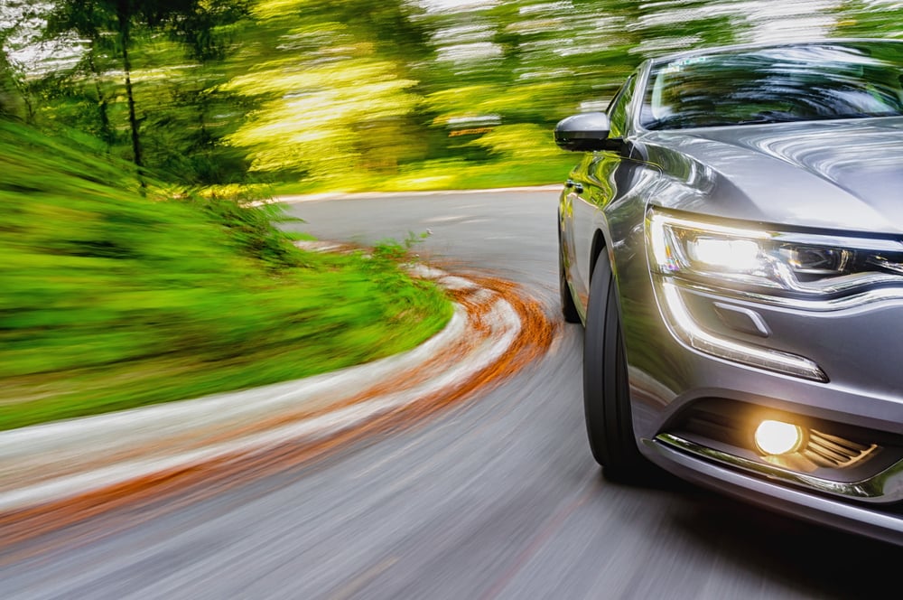 Generic car driving in a curve - Image(supergenijalac)s