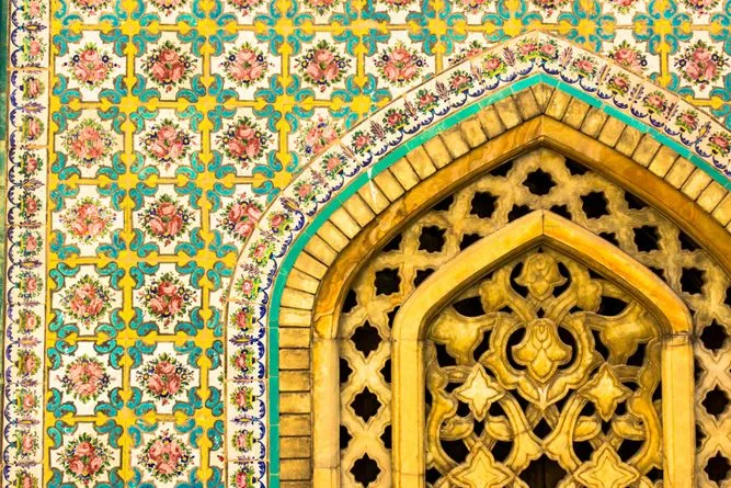 Golestan Palace in Tehran, Iran. Tiles and doors details(Livre Partida)S