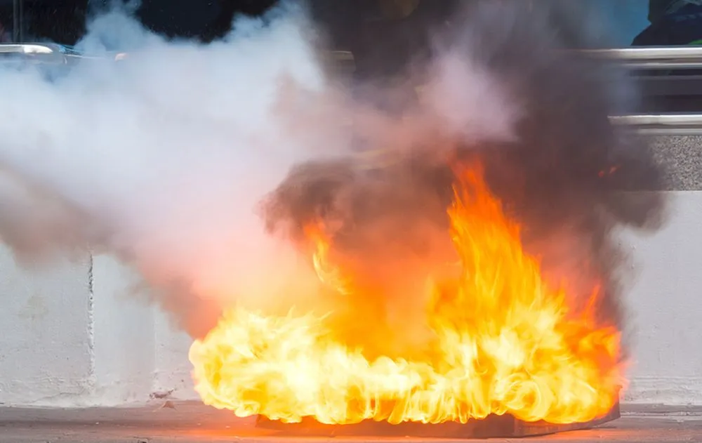 Hot Water Vs Cold Water: Which Can Extinguish Fire More Quickly