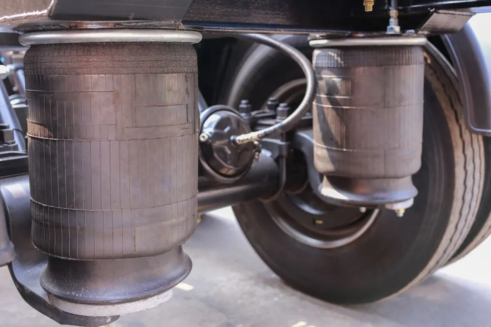 Trailer's air suspension system(Ake Apichai Chumsri)S