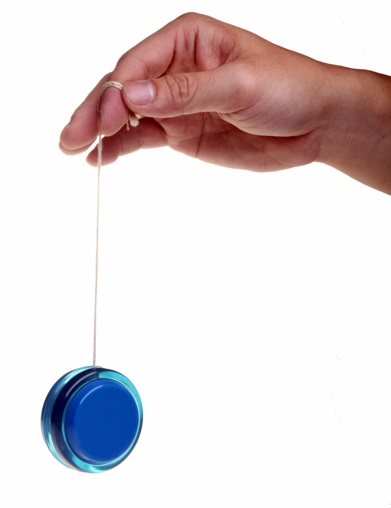Hand hold blue yoyo(kao)s