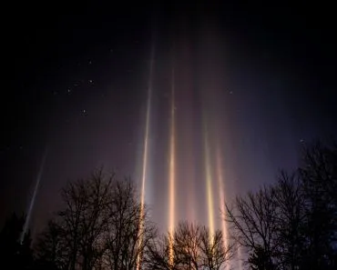 Light Pillars, West Virginia(Malachi Jacobs)s