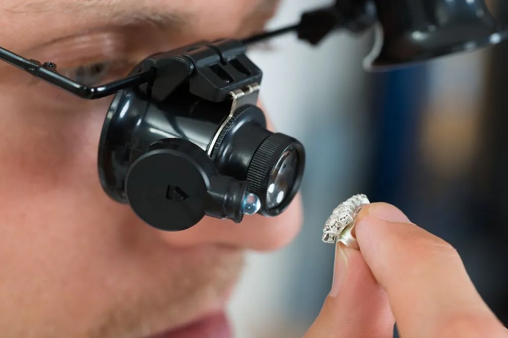 How To Tell If A Diamond Is Real