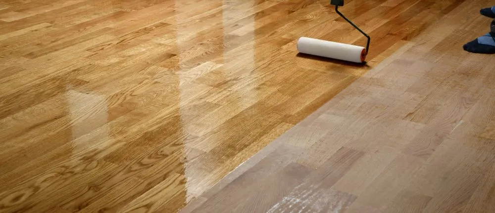 Lacquering wood floors