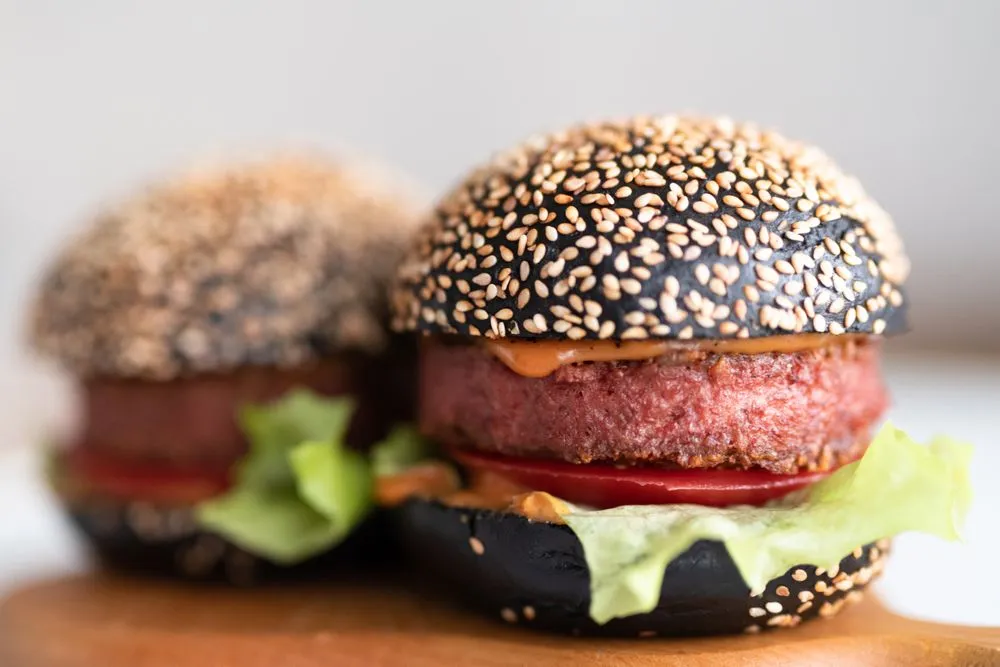 Homemade,Burger,With,Plant-based,Meat