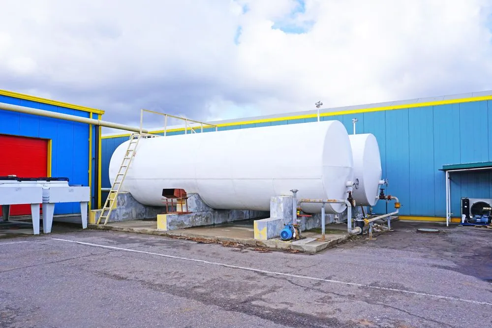 External,Fuel,Tanks,At,A,Filling,Station.,Close,-,Up
