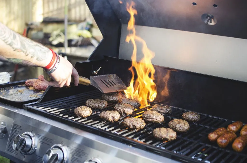 Does Water Make A Grease Fire Worse?