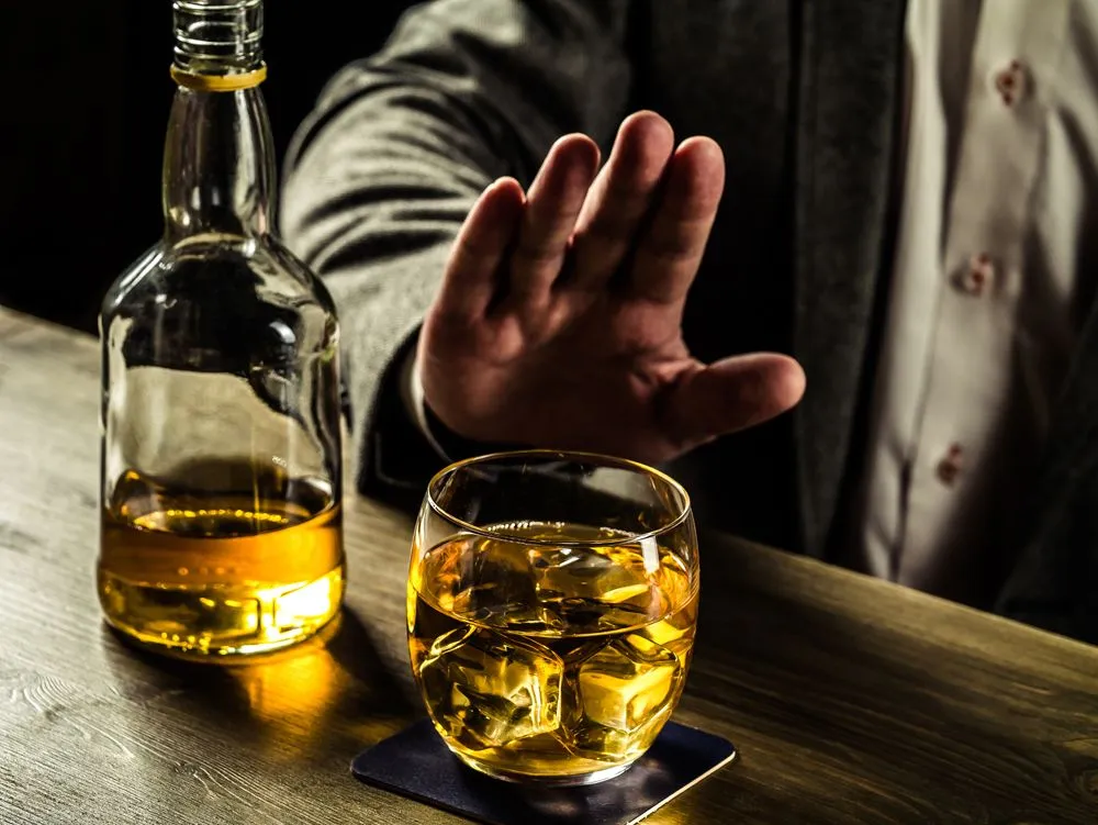 Drinking Alcohol On An Empty Stomach: Why Shouldn't You Do It?