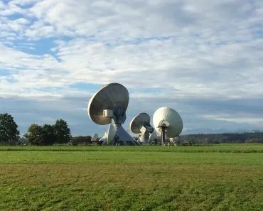 satellite-dish-radar-dish-radar-telescope-16f8ae37a96e1592ddf2880334f7035e