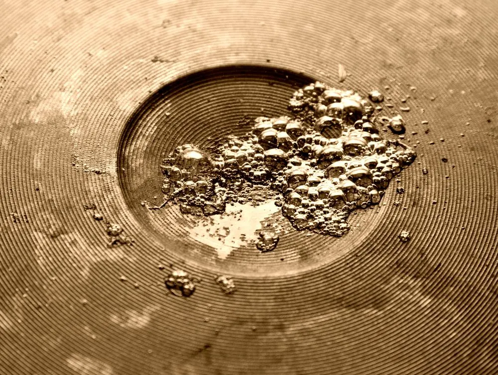 The Leidenfrost Effect: What Happens To Water On A Hot Surface
