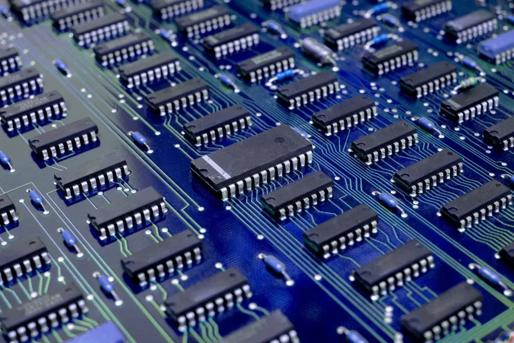 closeup-electronic-circuit-board-pcb-components-detail-and-an-integrated-circuit-ic-pcb-board-ic-card_t20_G7N63R
