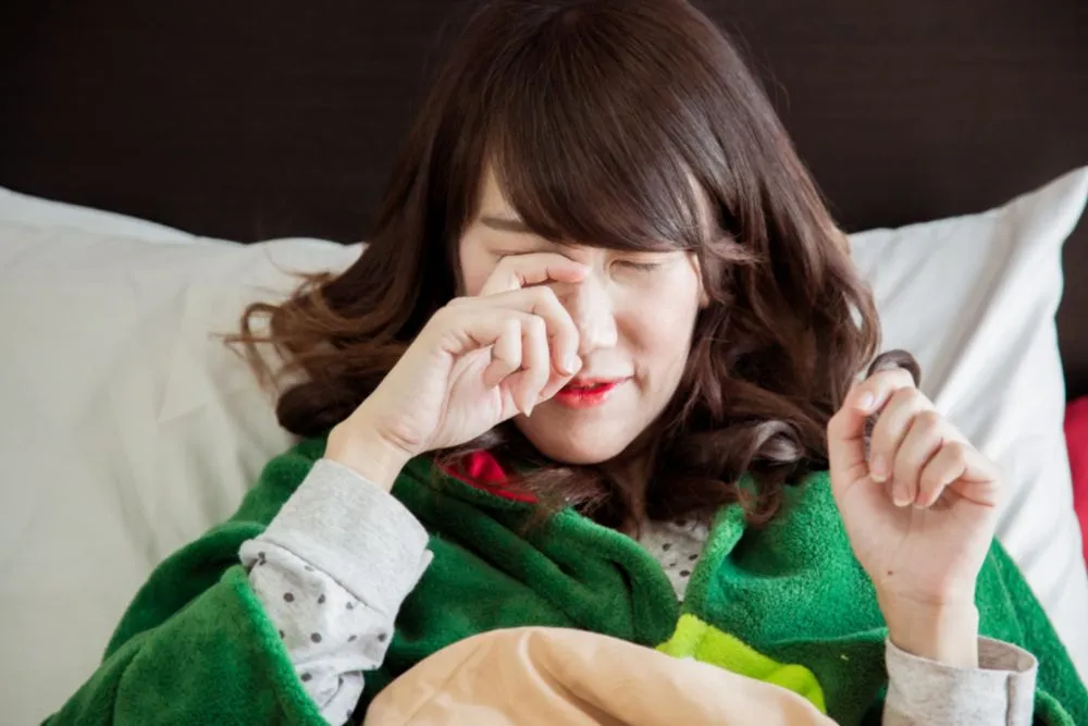 Why Do Sleep Deprived People Have Itchy Eyes?