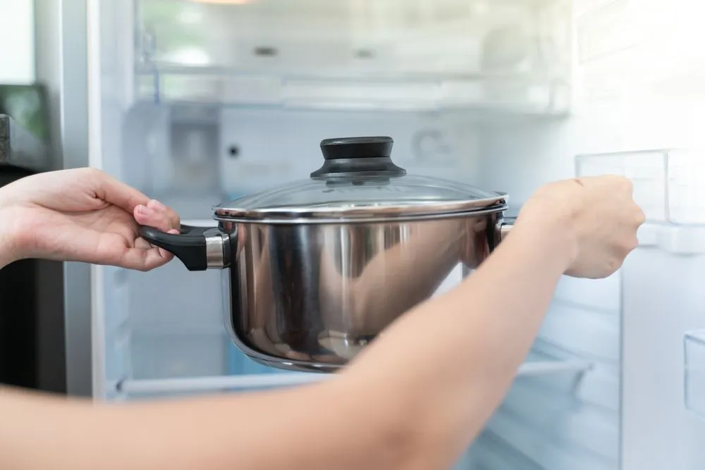 What Happens When You Put Hot Food In The Fridge?