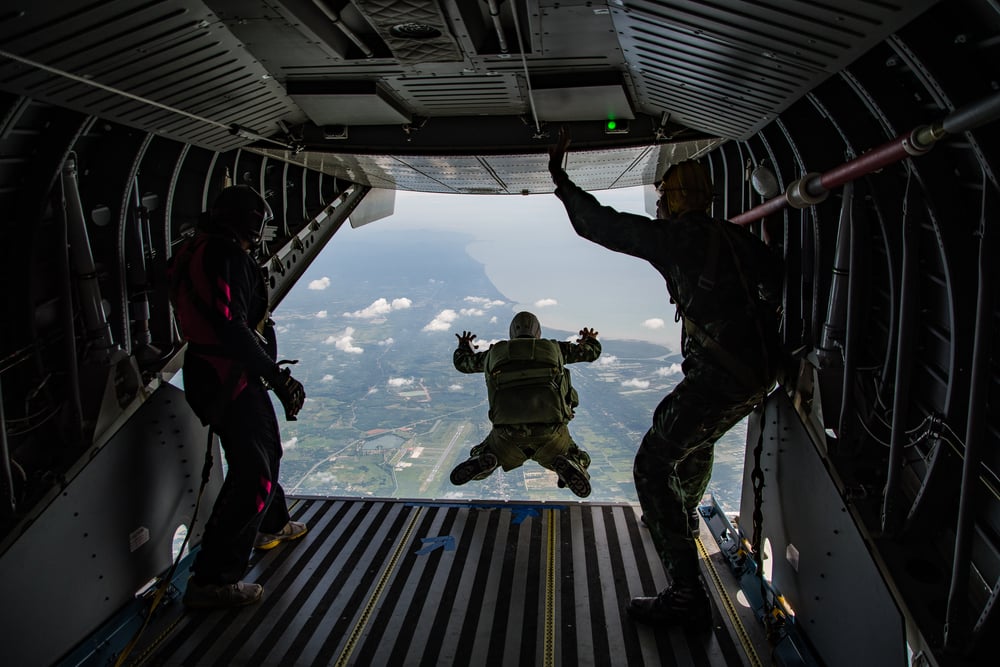 Thai,Soldiers,Parachute,Drill,At,41th,Army,Field,nakhon,Si,Thammarat