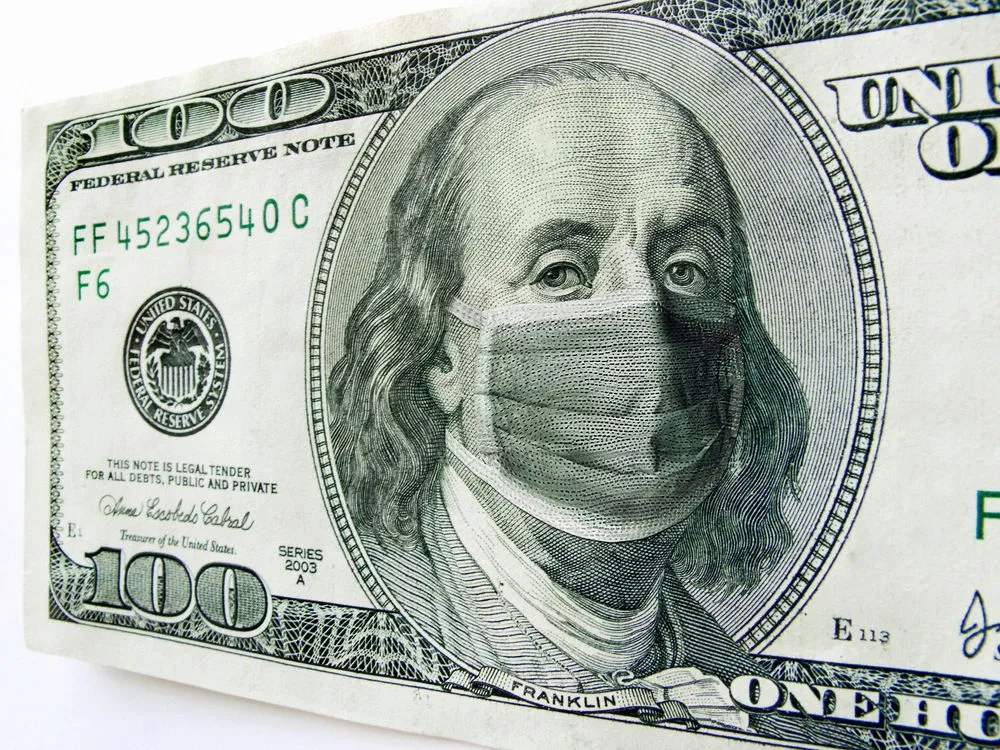 This,Photo,Illustration,Of,Ben,Franklin,Wearing,A,Healthcare,Surgical