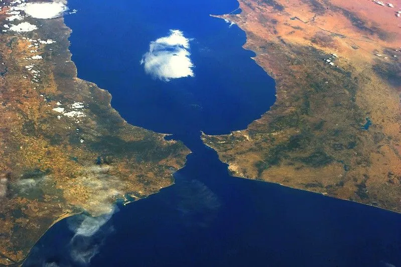 What Would Happen If The Tectonic Movement Of Africa Or Europe Closed The Strait Of Gibraltar?