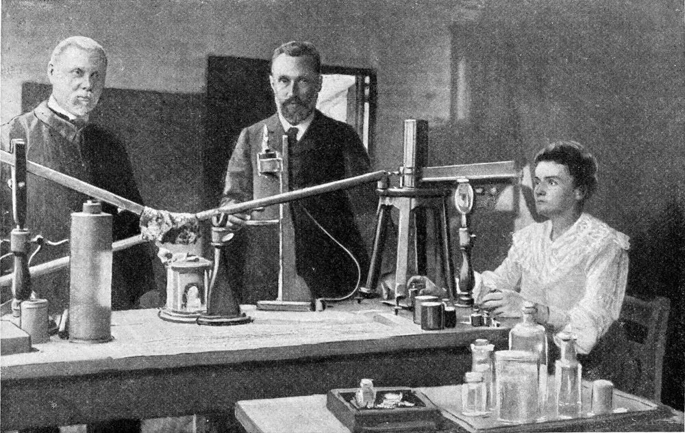 Why Do Unstable Isotopes Emit Only Ionizing Radiation, And Not 'Regular' Radiation?