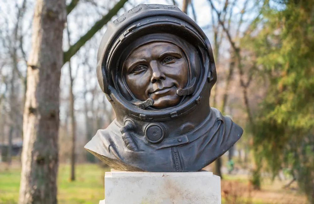 This is the bust of Yuri Gagarin, the first person to go to space, located in Bucharest, Romania. (Credits: FrimuFilms/Shutterstock)