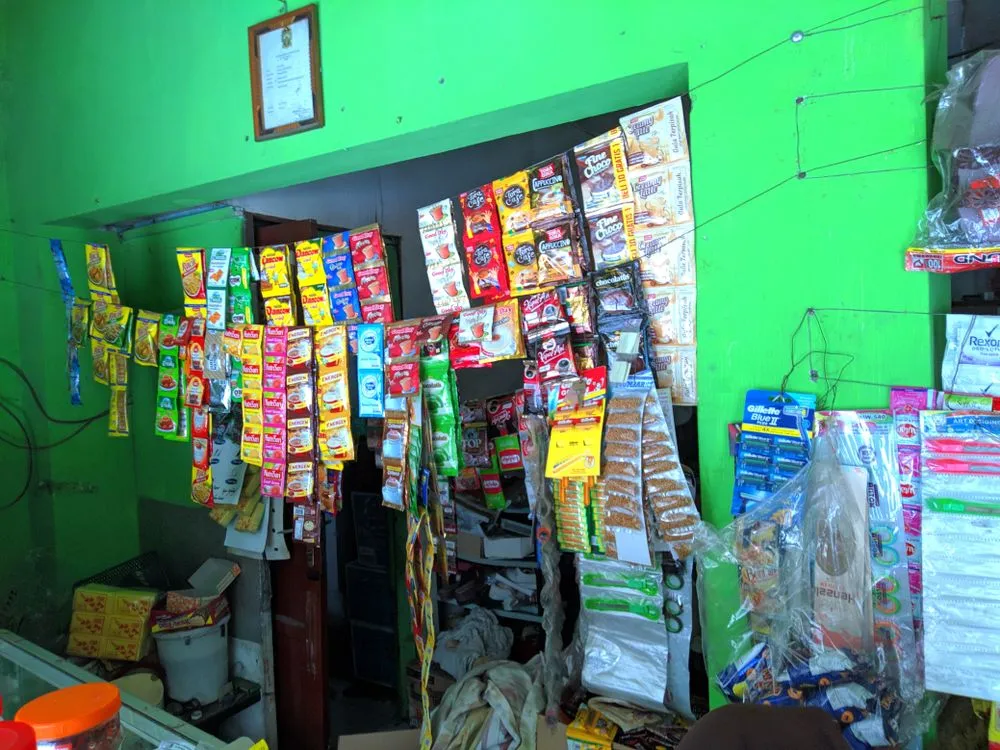 Informal retail is dominated by small stores that sells branded household merchandise. The sector is highly complex and most of these retailers track sales and inventory manually. Over the past decade, the rise of online payment aggregators has begun to transform this economy. (Credits:Rembolle/Shutterstock)