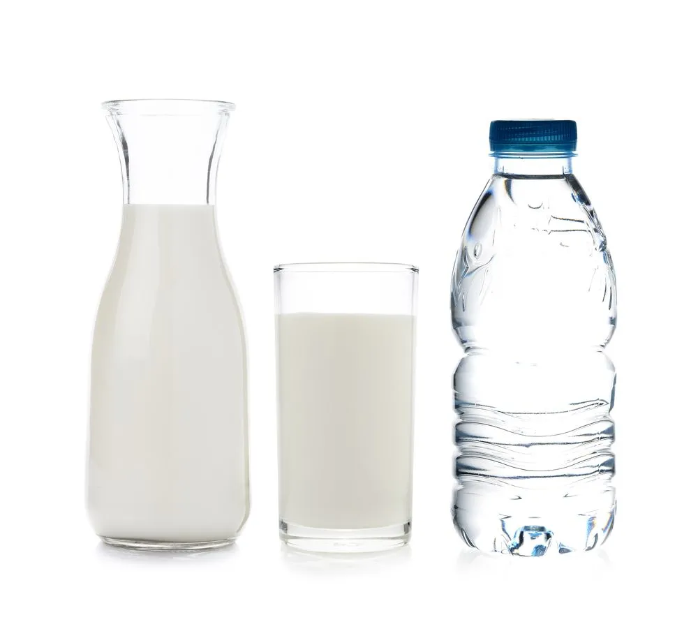 While water is a simple substance, milk is a mix of chemicals like fats, proteins and a lot of water. (Credits: Idea tank/Shutterstock)