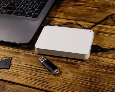 How Many Atoms Does It Require To Store A Movie?