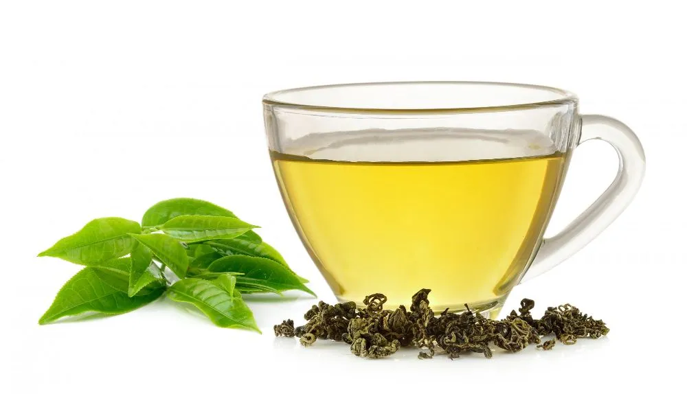 Green tea brew is pale green to pale yellow in color (Credits: sommail/Freepik)