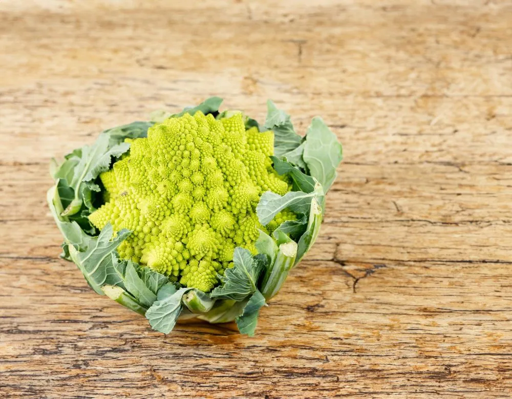 Romanesco cauliflower (Credits: CarveBit/Freepik)